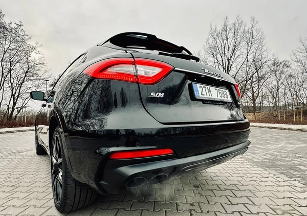 Maserati Levante cena 234900 przebieg: 50000, rok produkcji 2019 z Warszawa małe 379